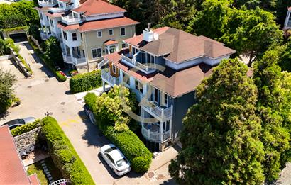 Kemerburgaz Çeşmeler Vadisi Satılık 5+2 Villa 
