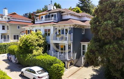 Kemerburgaz Çeşmeler Vadisi Satılık 5+2 Villa 