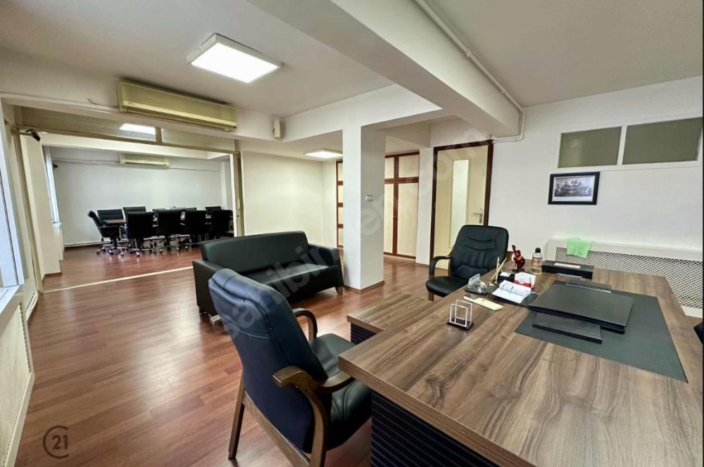 Devlet Hastanesi Karşısında Satılık 256 m2 Daire-İş Yeri