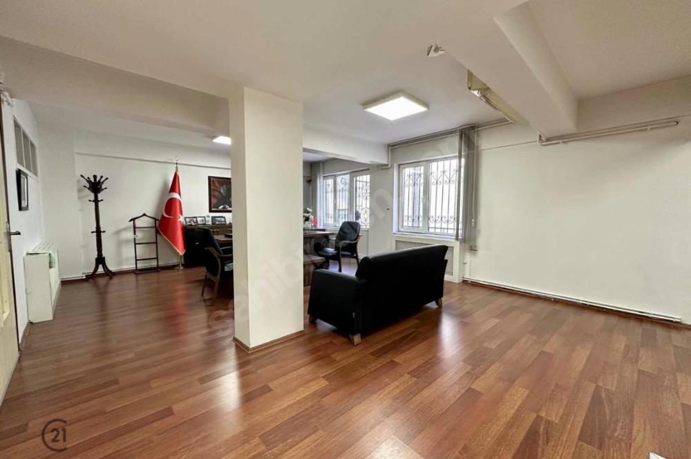 Devlet Hastanesi Karşısında Satılık 256 m2 Daire-İş Yeri