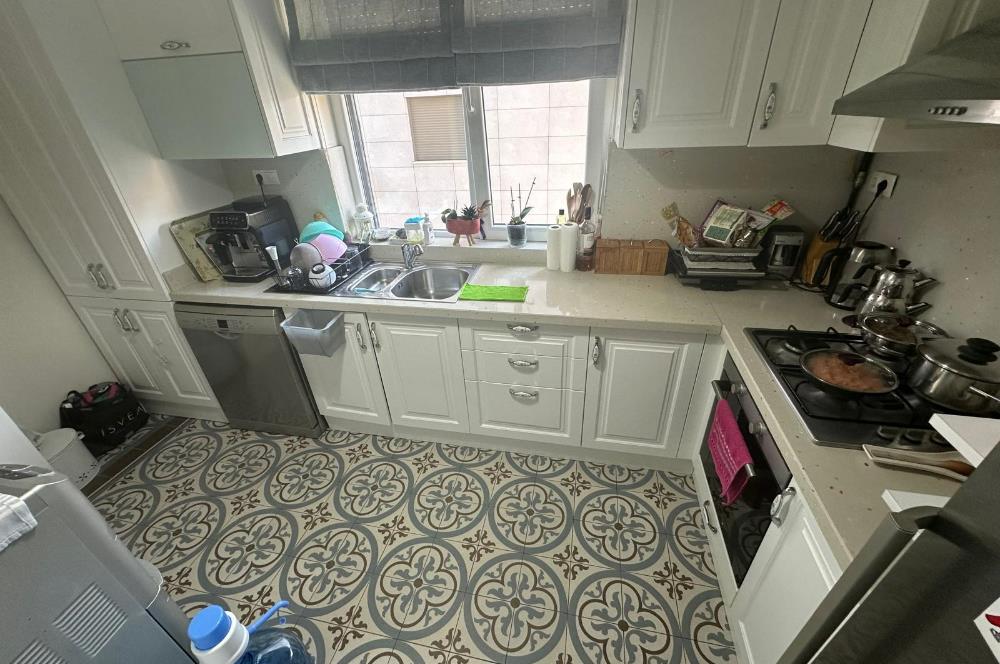 KOZYATAĞI, ATATÜRK CAD. ÜZERİNDE SATILIK 3 + 1 DAİRE
