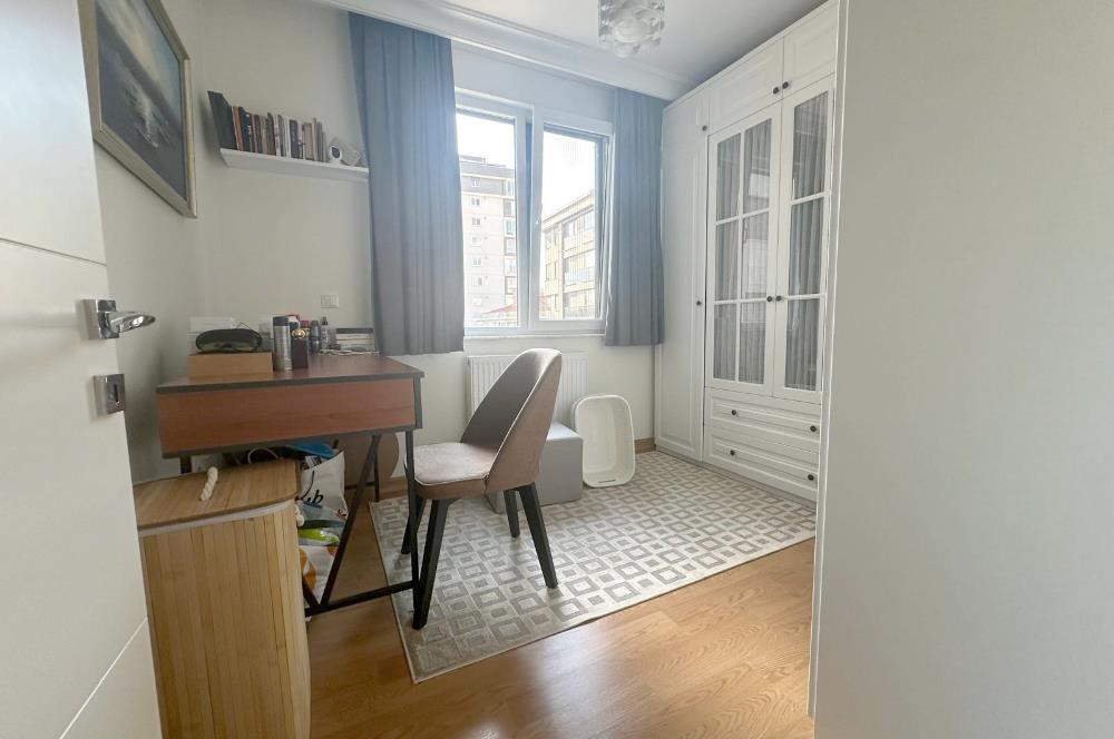 KOZYATAĞI, ATATÜRK CAD. ÜZERİNDE SATILIK 3 + 1 DAİRE