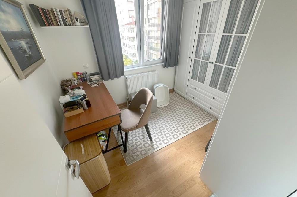 KOZYATAĞI, ATATÜRK CAD. ÜZERİNDE SATILIK 3 + 1 DAİRE