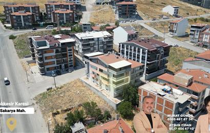 C21 BAL'DAN OKULLAR BÖLGESİ KULLANIŞLI TEMİZ SATILIK 2+1