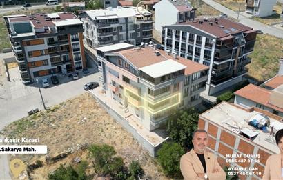 C21 BAL'DAN OKULLAR BÖLGESİ KULLANIŞLI TEMİZ SATILIK 2+1