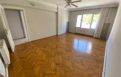 CENTURY21 BAL'DAN C.TOPEL CD.ATATÜRK PARKI YANI 2+1 TEMİZ