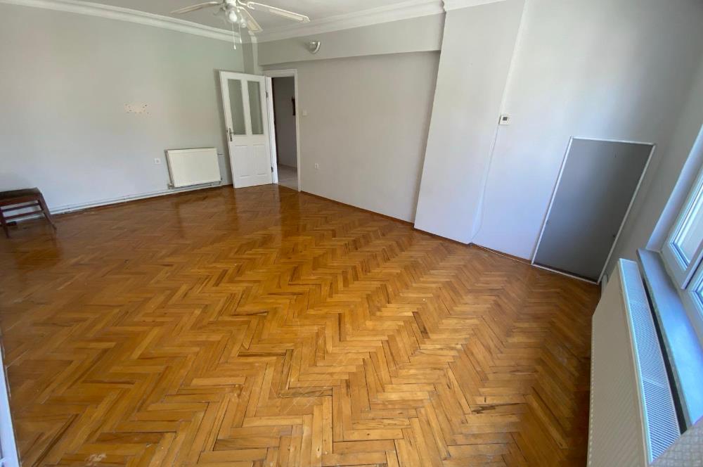 CENTURY21 BAL'DAN C.TOPEL CD.ATATÜRK PARKI YANI 2+1 TEMİZ