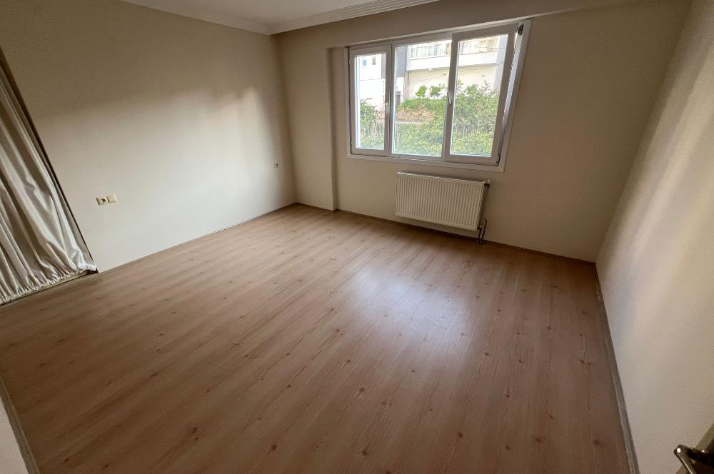 Kaşüstü merkezde tüm lokasyonlara yakın kiralık 3+1