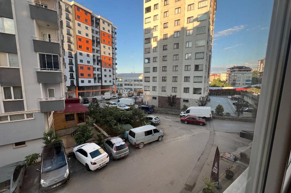 Kaşüstü merkezde tüm lokasyonlara yakın kiralık 3+1