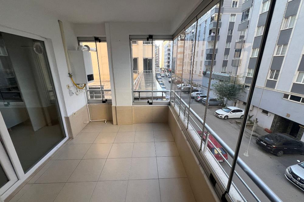 Kaşüstü merkezde tüm lokasyonlara yakın kiralık 3+1