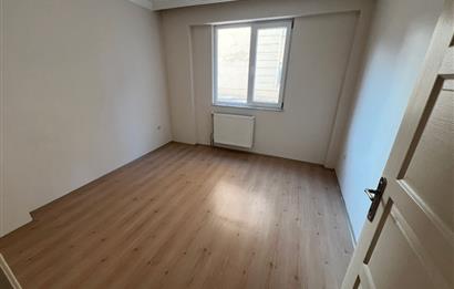 Kaşüstü merkezde tüm lokasyonlara yakın kiralık 3+1