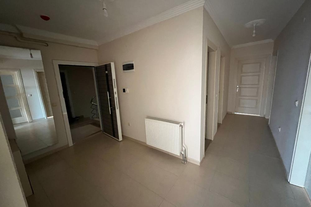 Kaşüstü merkezde tüm lokasyonlara yakın kiralık 3+1