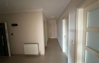 Kaşüstü merkezde tüm lokasyonlara yakın kiralık 3+1