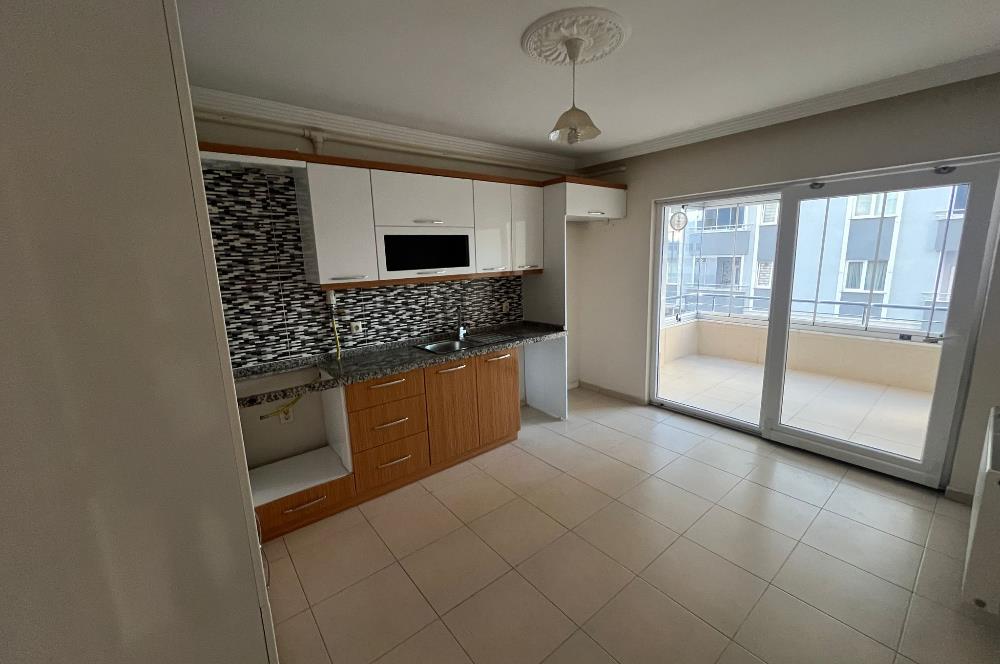 Kaşüstü merkezde tüm lokasyonlara yakın kiralık 3+1