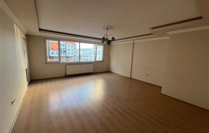 Kaşüstü merkezde tüm lokasyonlara yakın kiralık 3+1
