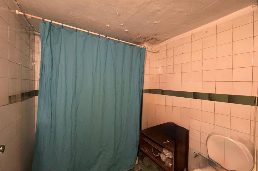 Bornova Küçük Park'ta Eşyalı Kiralık 3+1 Daire