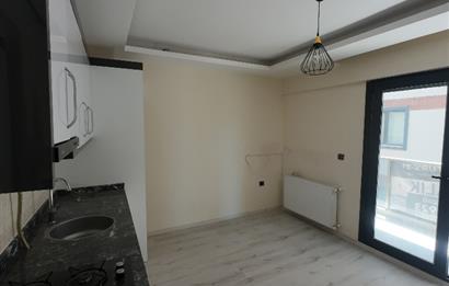 1258890421 Pusula' dan Seyrek' te Kiralık 1+1 