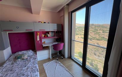 C21 BAL'dan BALTOK SİTESİ, GENİŞ VE MANZARALI SATILIK 3+1 DAİRE