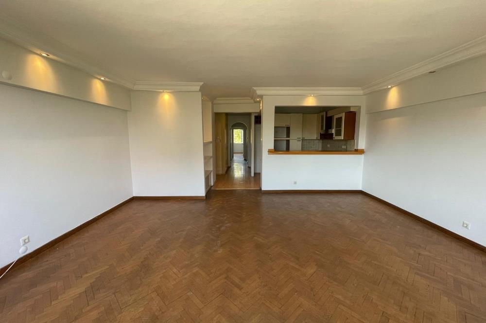 Rumelihisarı Satılık 3+1 Daire Boğaz Manzara Boğaziçi Üni. Yanı