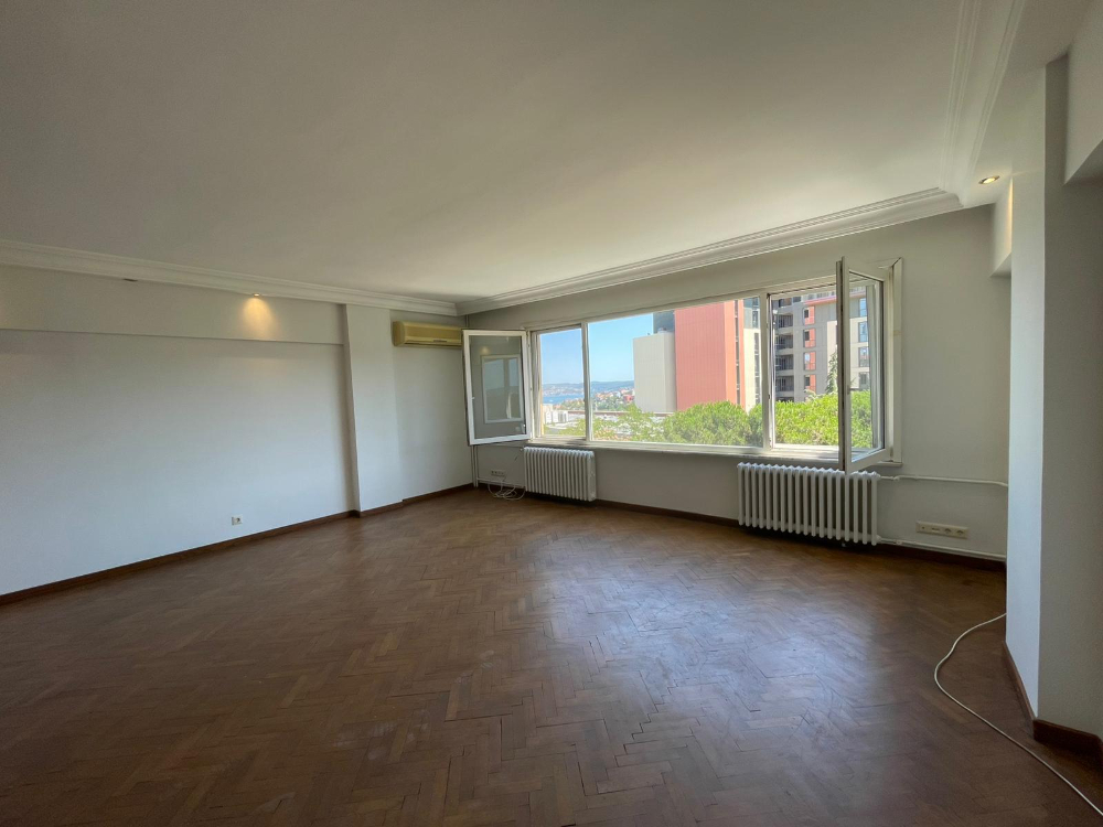 Rumelihisarı Satılık 3+1 Daire Boğaz Manzara Boğaziçi Üni. Yanı