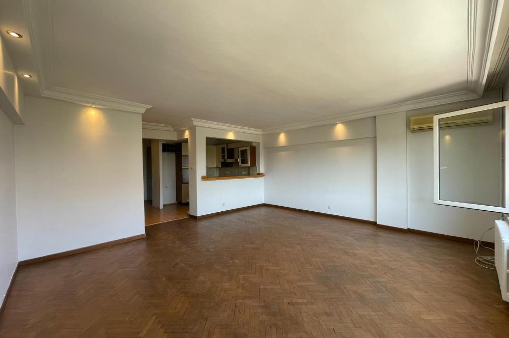 Rumelihisarı Satılık 3+1 Daire Boğaz Manzara Boğaziçi Üni. Yanı