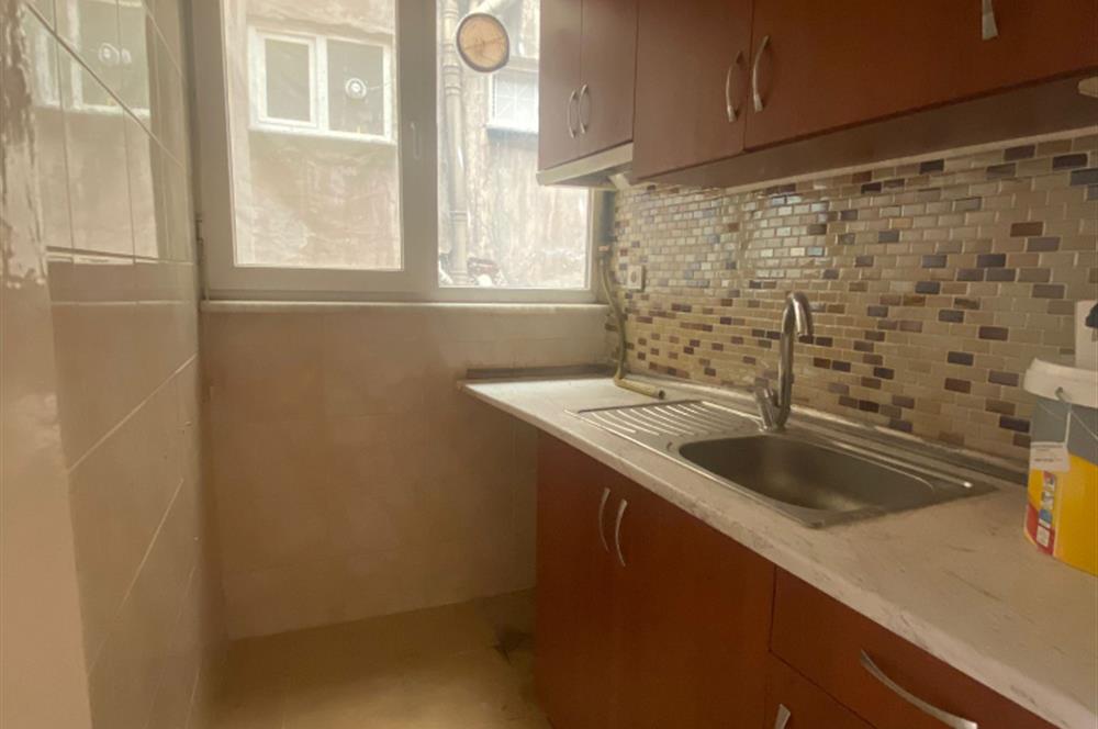 BAKIRKÖY ZEYİTNLİK'TE MARMARAYA YAKIN KİRALIK DAİRE
