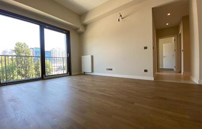Kağıthane Merkezde SebaCasa Sitesinde Satılık 2+1 Daire