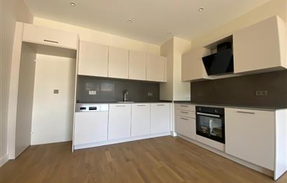 Kağıthane Merkezde SebaCasa Sitesinde Satılık 2+1 Daire