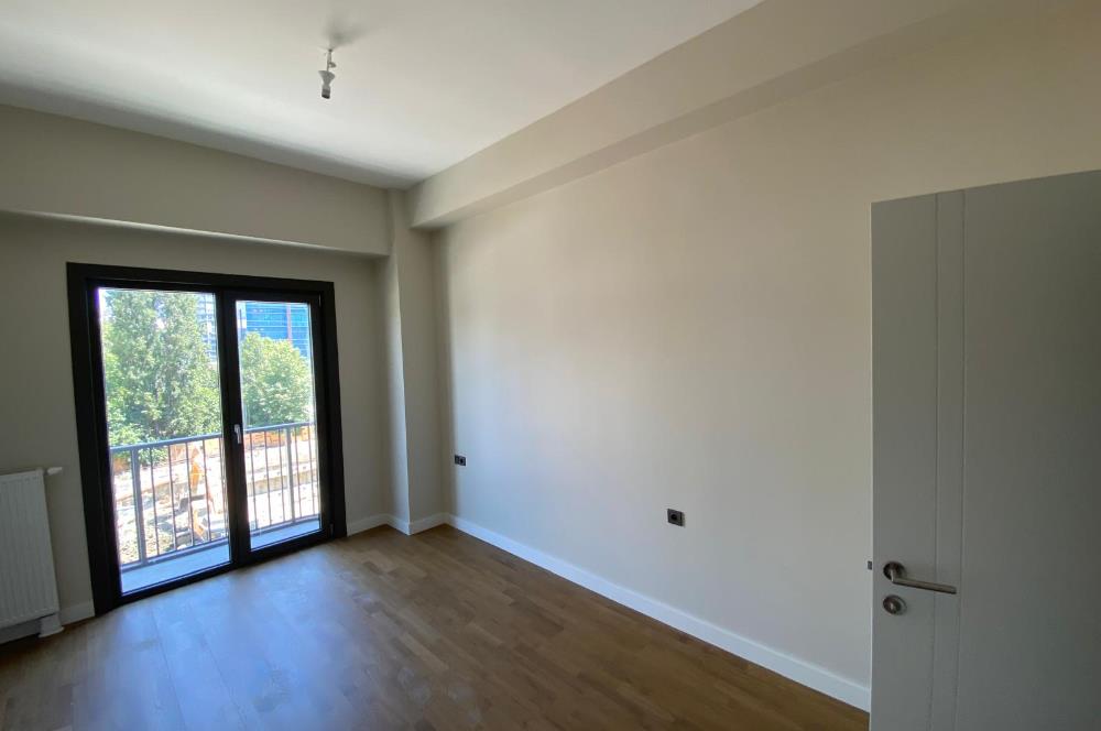Kağıthane Merkezde SebaCasa Sitesinde Satılık 2+1 Daire