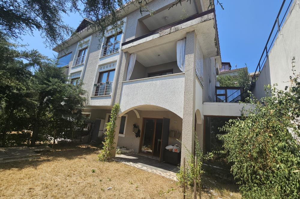 ÇAMLIK BAHAR VİLLALARINDA SATILIK 4+2 VİLLA
