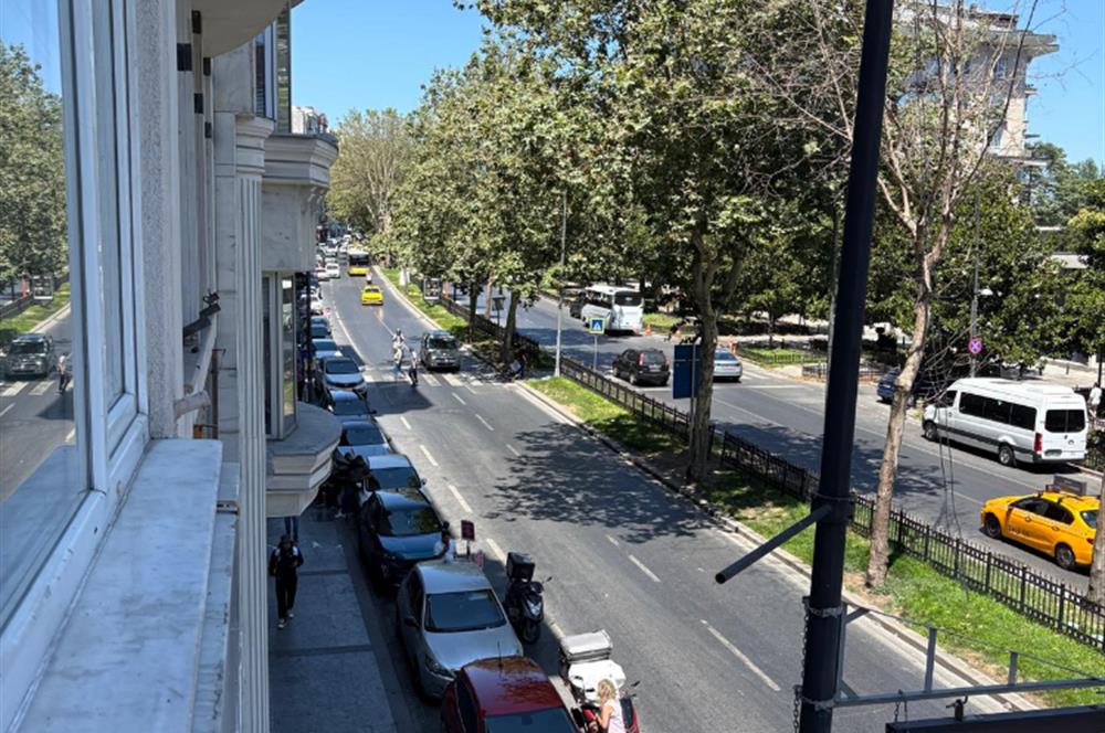 ŞİŞLİ'DE İŞİNİ,MARKANI GÖRÜNÜR KILMAK İÇİN ARADIĞIN ŞIK OFİS!!