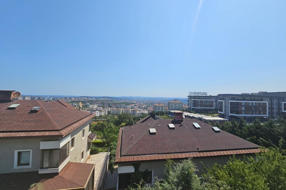 ÇAMLIK BAHAR VİLLALARINDA SATILIK 4+2 VİLLA