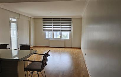 ÇAM KOZA COURT SİTESİ GENİŞ BALKONLU 1+1 KİRALIK DAİRE