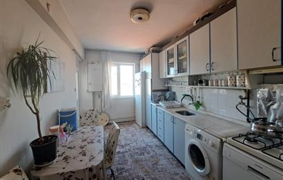 SIRAKAPILAR MAHALLESİNDE SATILIK 3+1 DAİRE