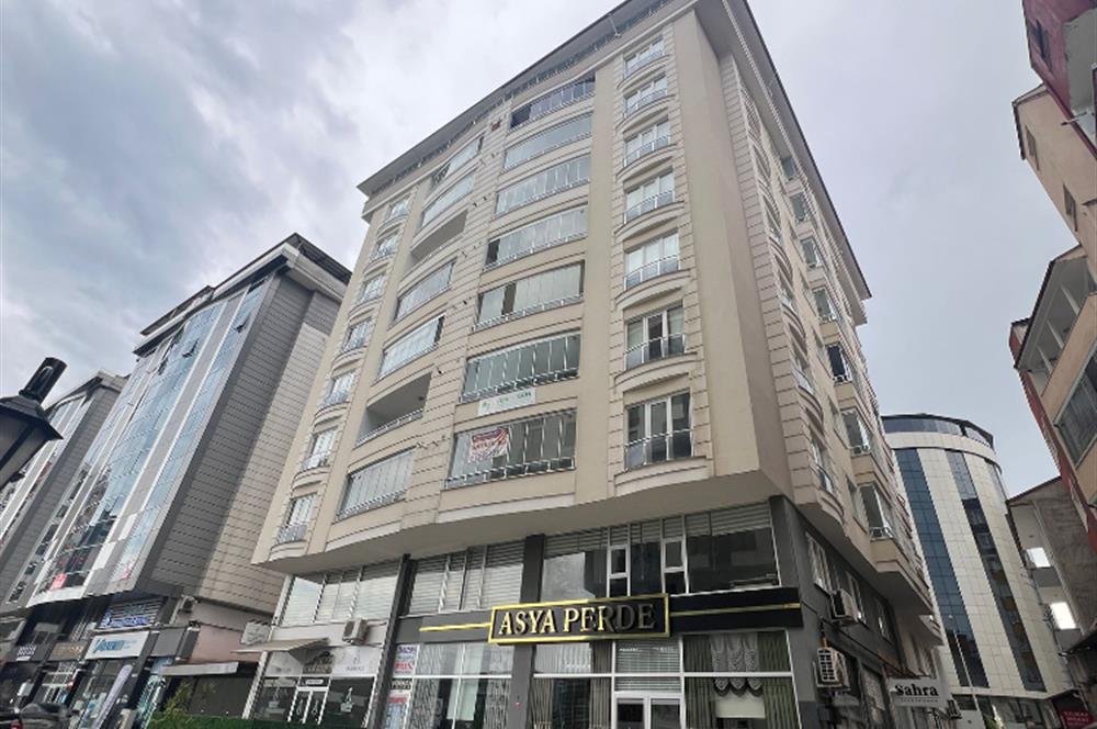Kaşüstü merkezde ister ofis ister daire tabela değeri yüksek