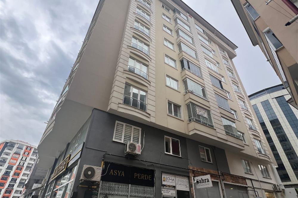 Kaşüstü merkezde ister ofis ister daire tabela değeri yüksek