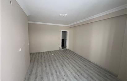 Kaşüstü merkezde ister ofis ister daire tabela değeri yüksek