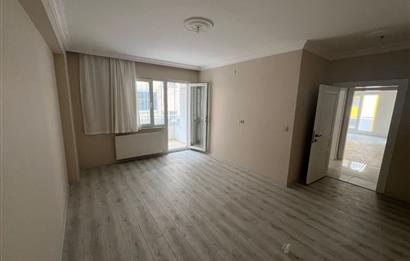 Kaşüstü merkezde ister ofis ister daire tabela değeri yüksek