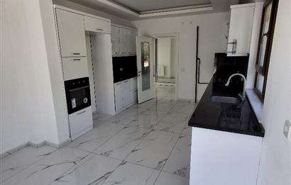 ALACAATLIDA 5+1 NET 360m2 VİLLA