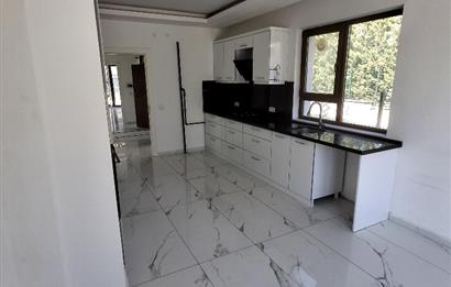 ALACAATLIDA 5+1 NET 360m2 VİLLA