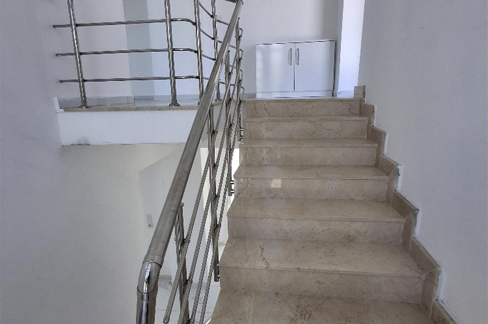 ALACAATLIDA 5+1 NET 360m2 VİLLA
