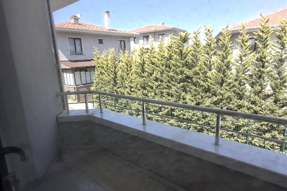 ALACAATLIDA 5+1 NET 360m2 VİLLA