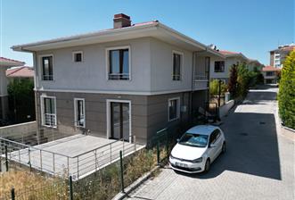 ALACAATLIDA 5+1 NET 360m2 VİLLA