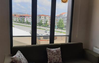 CENTURY 21 BAL GAYRİMENKUL'DEN İZMİR YOLU ÜZERİ ADLİYE AVM ŞEHİR HASTANESİNE YÜRÜME MESAFESİ  HANZADE KONUTLARINDA NET 50 M2 FERAH GENİŞ 1+1 