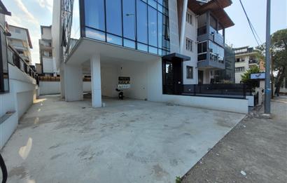 ÇAMLIK'TA PRESTİJLİ KONUMDA KİRALIK İŞYERİ
