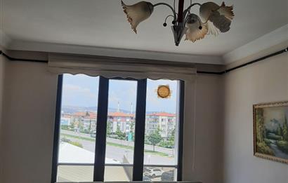 CENTURY 21 BAL GAYRİMENKUL'DEN İZMİR YOLU ÜZERİ ADLİYE AVM ŞEHİR HASTANESİNE YÜRÜME MESAFESİ  HANZADE KONUTLARINDA NET 50 M2 FERAH GENİŞ 1+1 