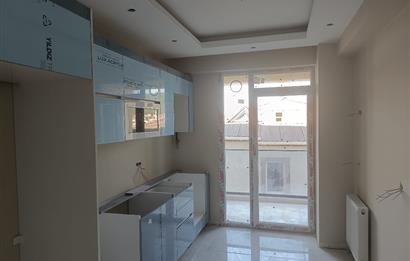 SULTANBEYLİ MERKEZDE METRO DURAGINA YAKIN SATILIK DAİRE