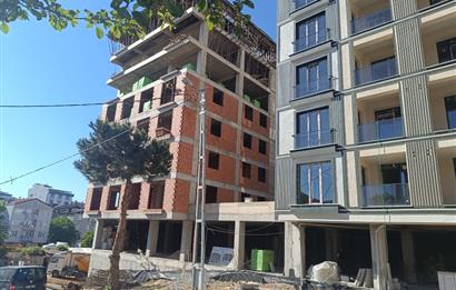 SULTANBEYLİ MERKEZDE METRO DURAGINA YAKIN SATILIK DAİRE