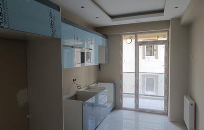 SULTANBEYLİ MERKEZDE METRO DURAGINA YAKIN SATILIK DAİRE