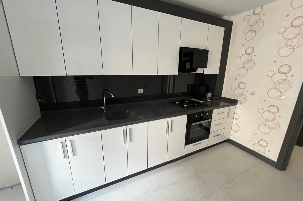 SÜVARİDE SIFIR BİNA KAT DA GENİŞ 3+1 DAİRE